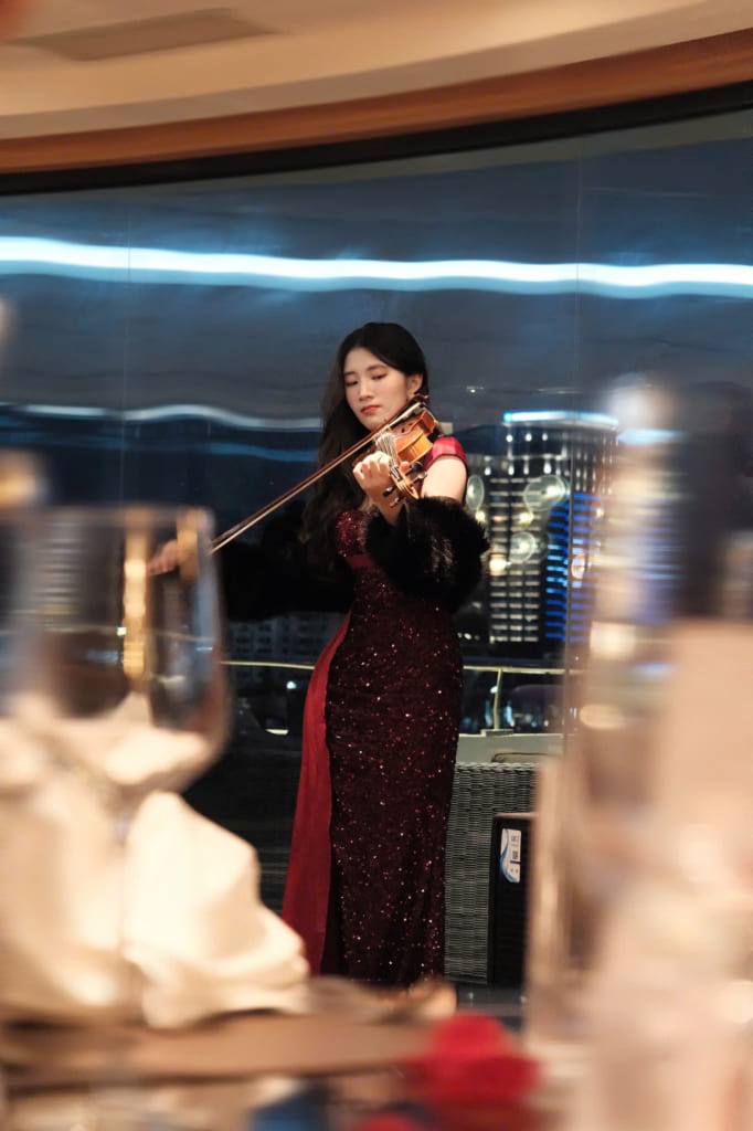 Tour Du Thuyền Ăn Tối Ngắm Vịnh Hạ Long – Luna Dinner Cruise 2026 6 z7179573674334 f691215c58350b80c883c2bfb8ca95df