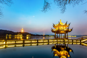 6. Tay Ho Hang Chau